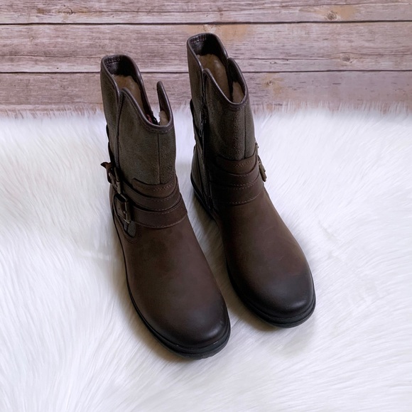 UGG Simmens Stout Leather Moto Boots - Picture 4 of 8